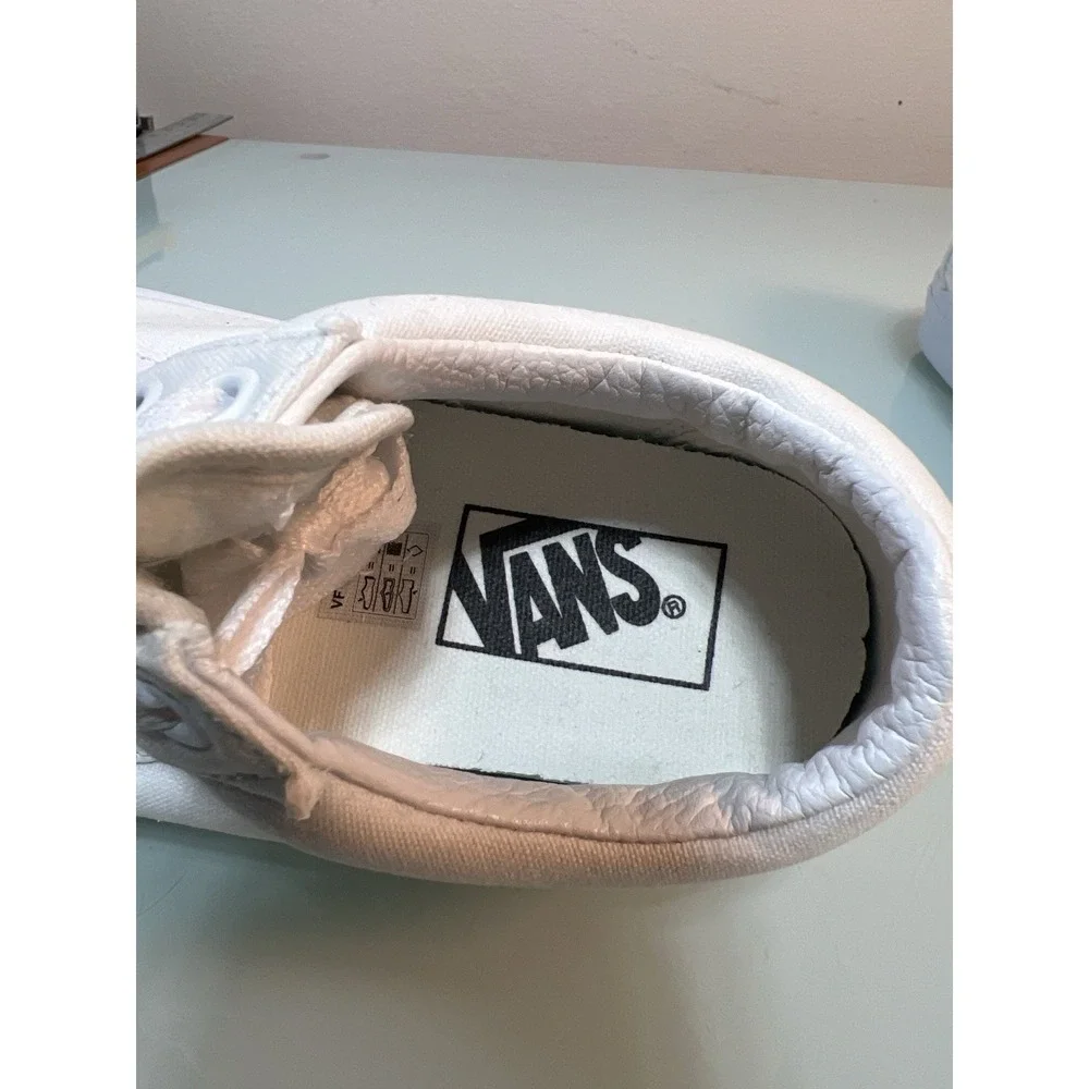 Vans Old Skool Triple White‎ Sneakers Womens 6.5 Clean Classic